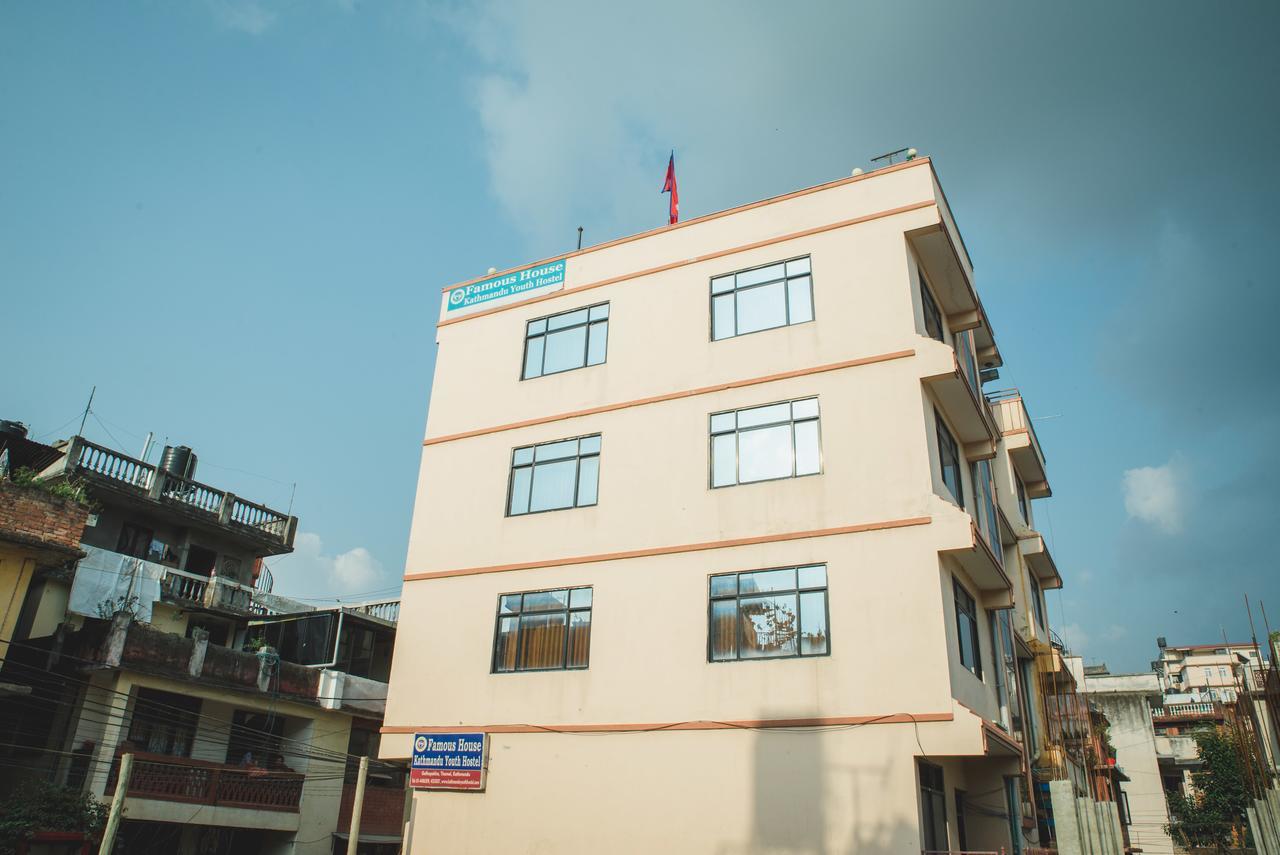 Famous House Kathmandu Hostel Eksteriør bilde