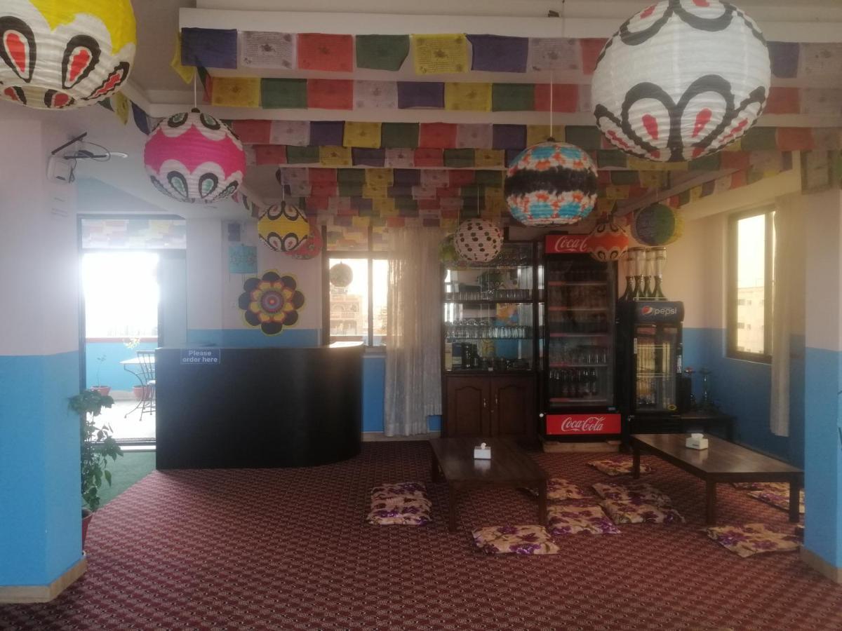 Famous House Kathmandu Hostel Eksteriør bilde